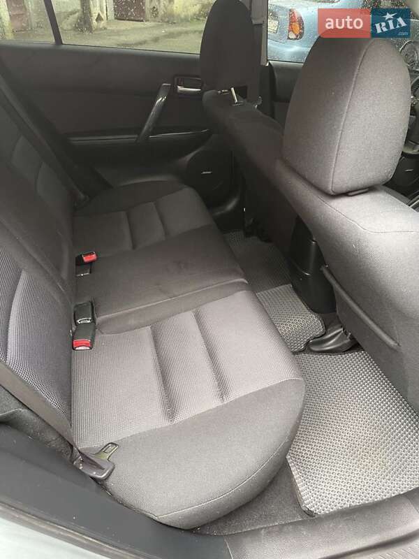 Лифтбек Mazda 6 2006 в Хмельницком
