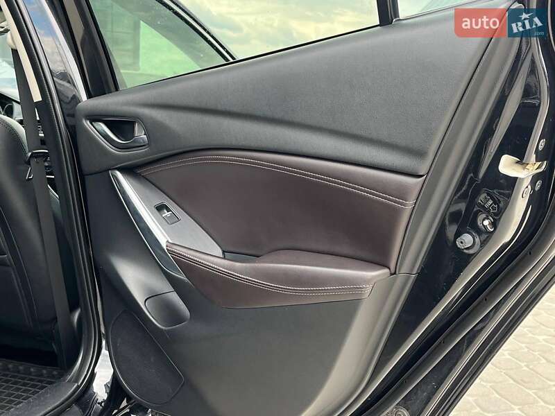 Седан Mazda 6 2015 в Львове