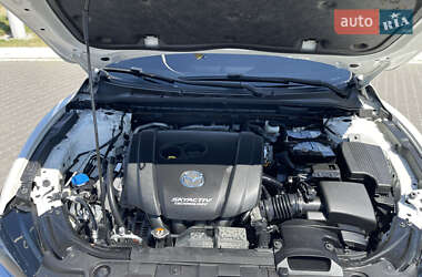 Седан Mazda 6 2018 в Днепре