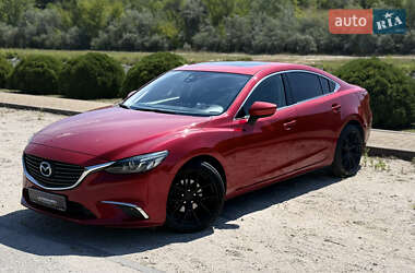 Седан Mazda 6 2016 в 