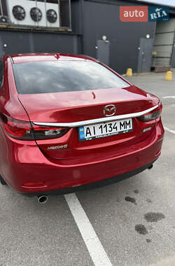 Седан Mazda 6 2014 в 