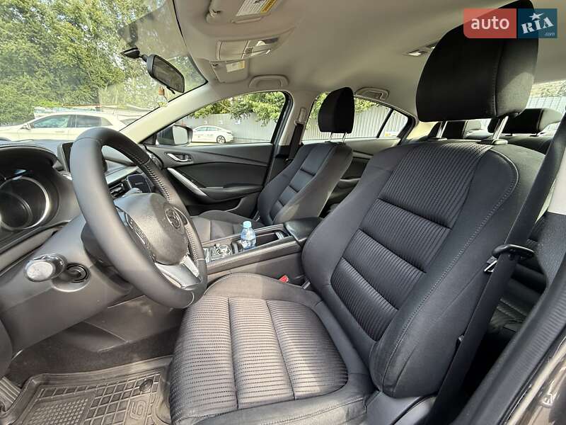 Седан Mazda 6 2016 в Киеве