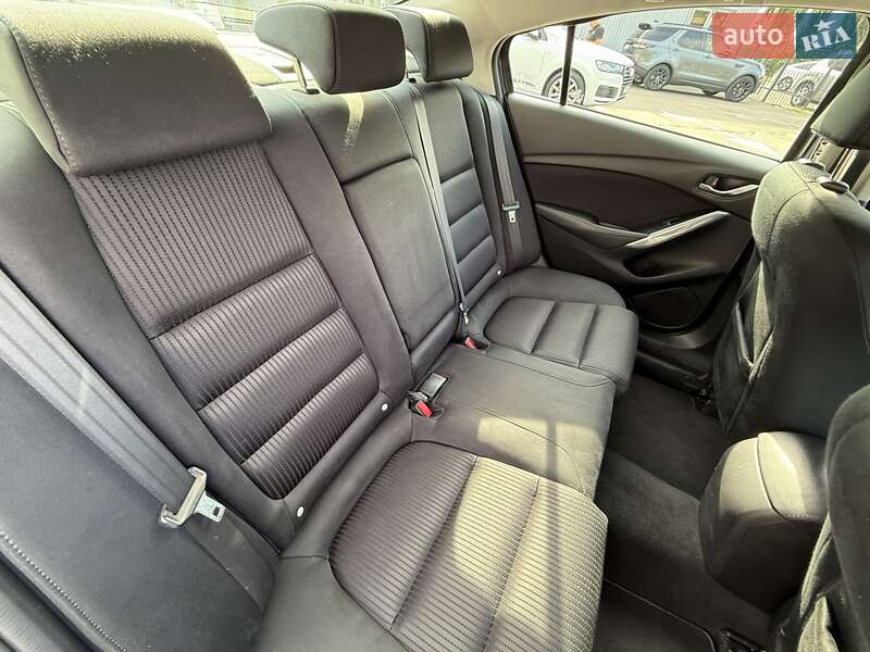 Седан Mazda 6 2016 в Киеве