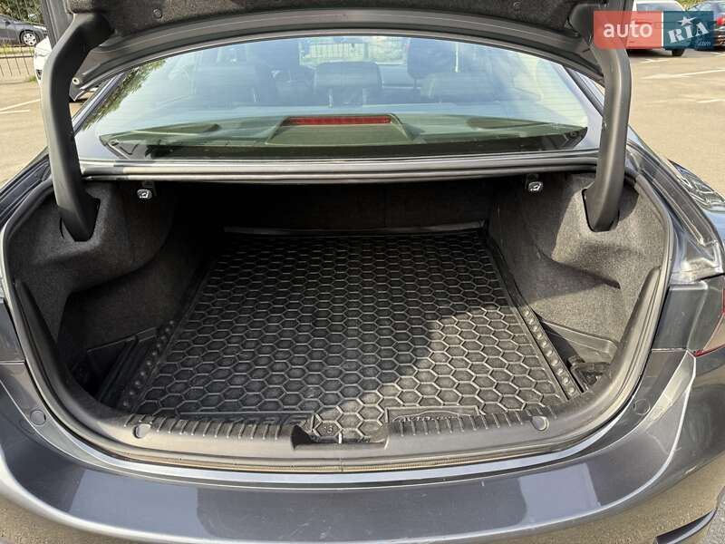 Седан Mazda 6 2016 в Киеве