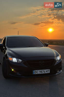 Седан Mazda 6 2014 в Волочиську