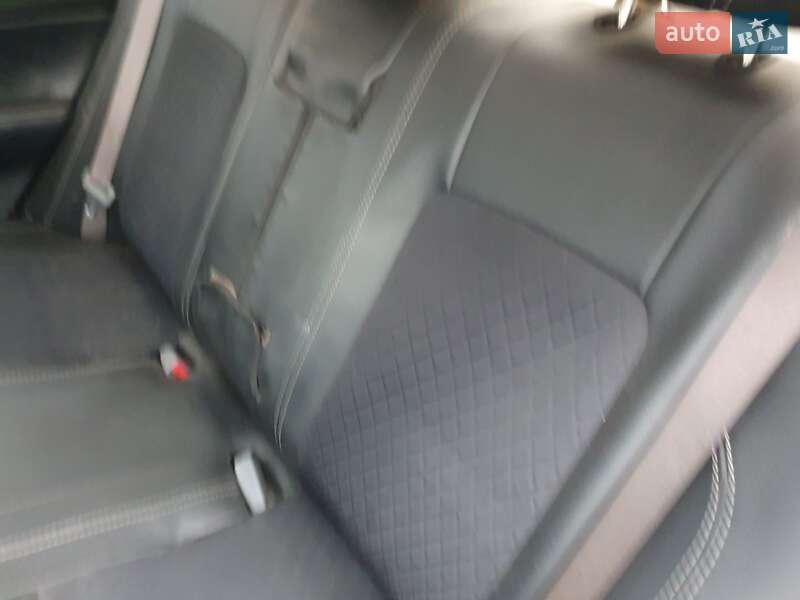 Седан Mazda 6 2003 в Краматорске