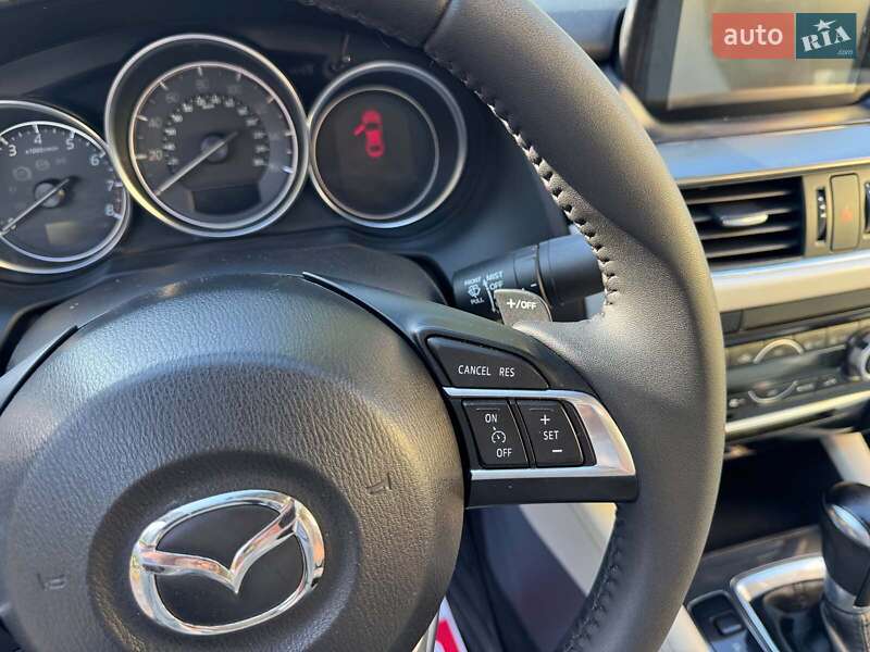 Седан Mazda 6 2015 в Запорожье