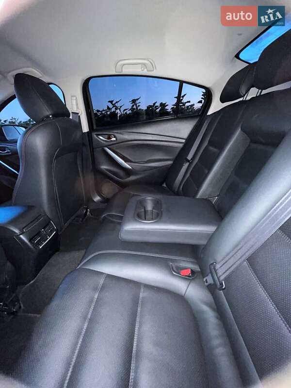 Седан Mazda 6 2013 в Новомосковске