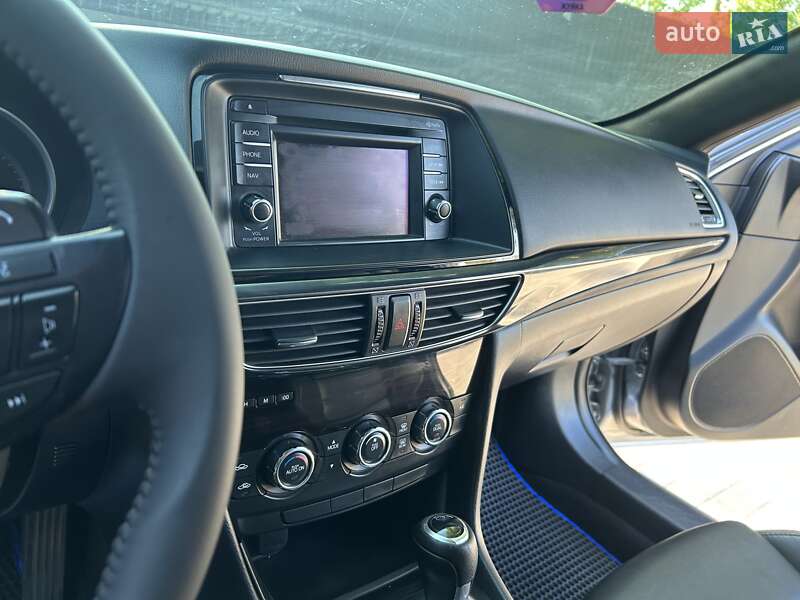 Седан Mazda 6 2013 в Дніпрі