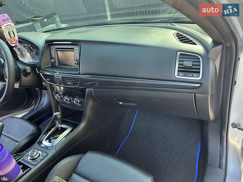 Седан Mazda 6 2013 в Дніпрі