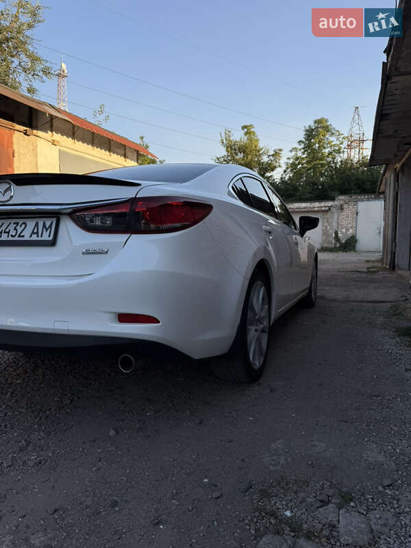 Седан Mazda 6 2015 в Кривом Роге