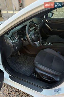 Седан Mazda 6 2015 в Кривом Роге