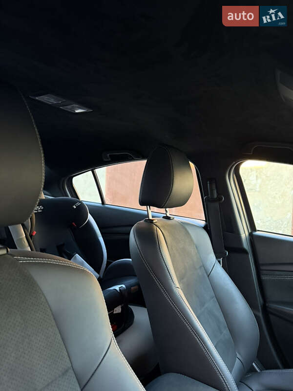 Седан Mazda 6 2015 в Кривом Роге