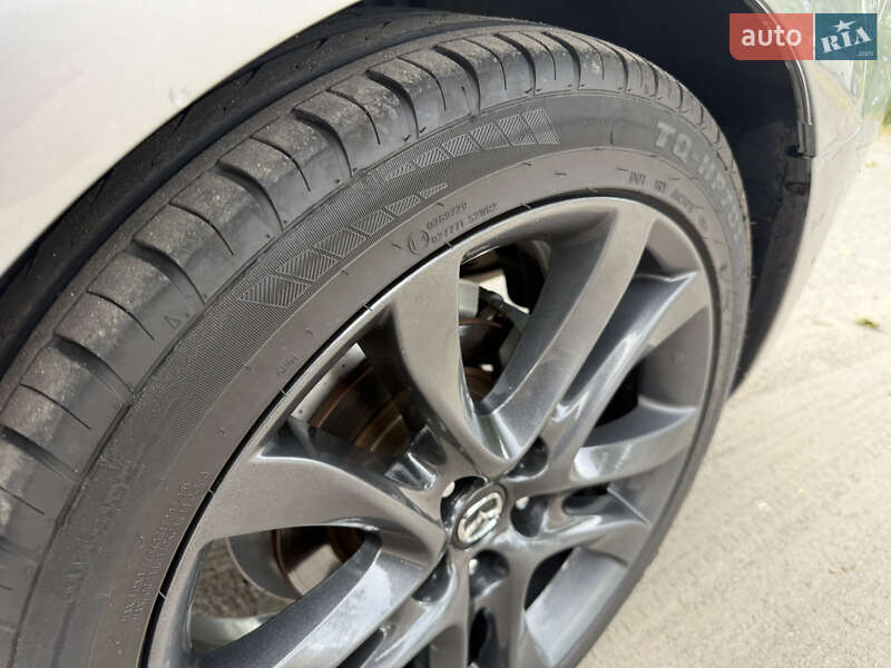 Седан Mazda 6 2014 в Черновцах