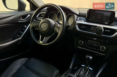 Седан Mazda 6 2015 в 