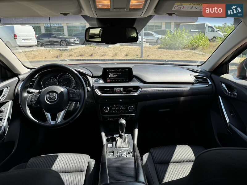 Седан Mazda 6 2015 в Днепре