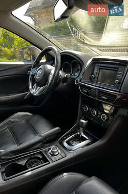 Седан Mazda 6 2013 в 