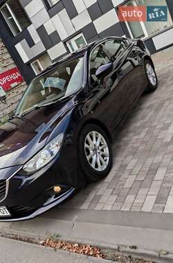 Седан Mazda 6 2015 в 