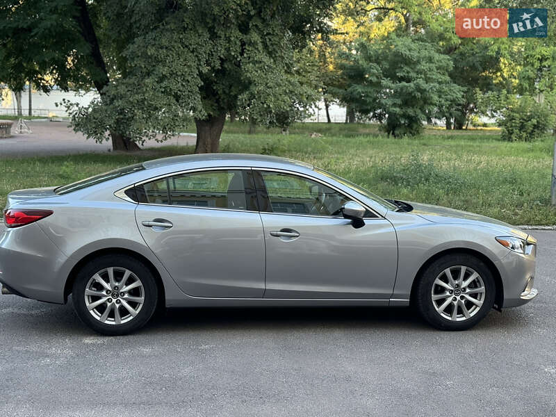 Седан Mazda 6 2014 в Чернигове