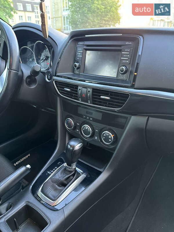 Седан Mazda 6 2014 в Чернигове