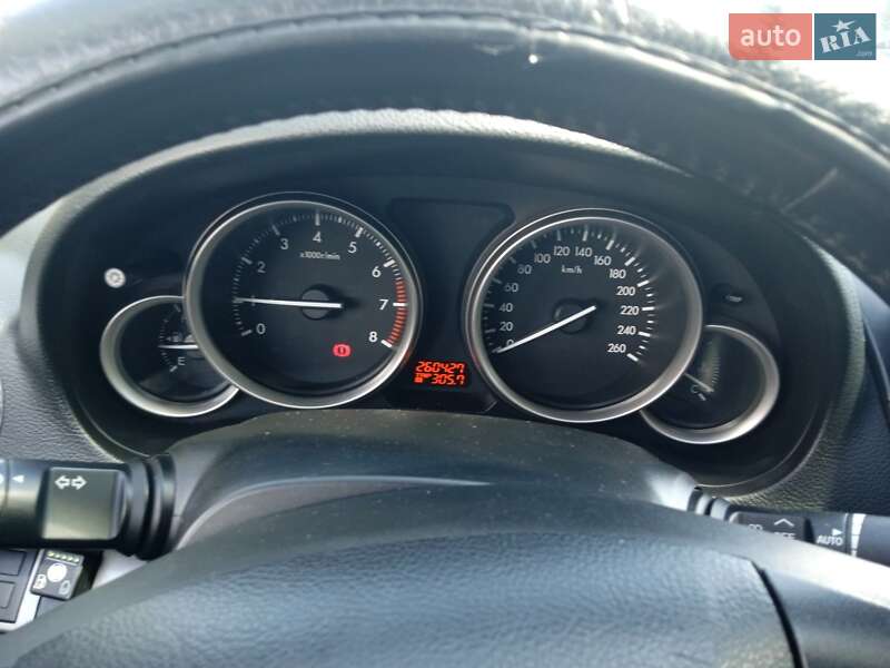 Седан Mazda 6 2011 в Обухове