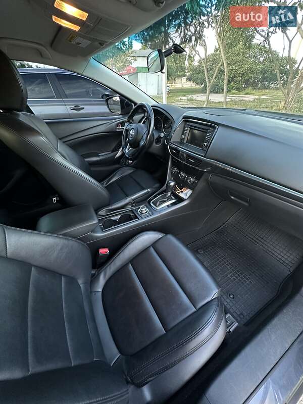 Седан Mazda 6 2014 в Кременчуге