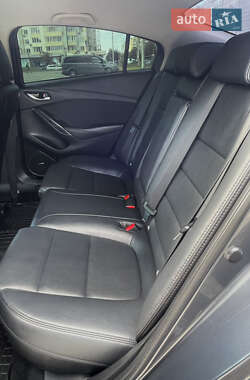 Седан Mazda 6 2012 в 