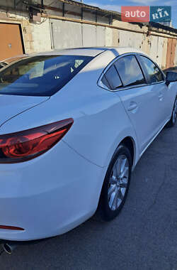 Седан Mazda 6 2013 в 