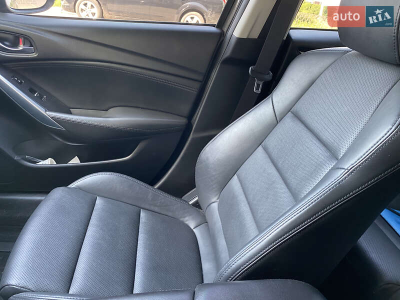 Седан Mazda 6 2015 в Борзні