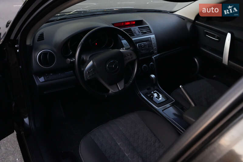 Седан Mazda 6 2008 в Софиевской Борщаговке