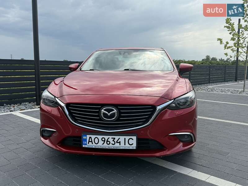 Седан Mazda 6 2015 в Мукачево