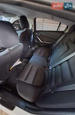 Седан Mazda 6 2016 в 