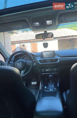 Седан Mazda 6 2015 в 