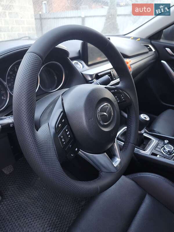 Седан Mazda 6 2015 в Снятине