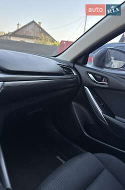 Седан Mazda 6 2016 в 