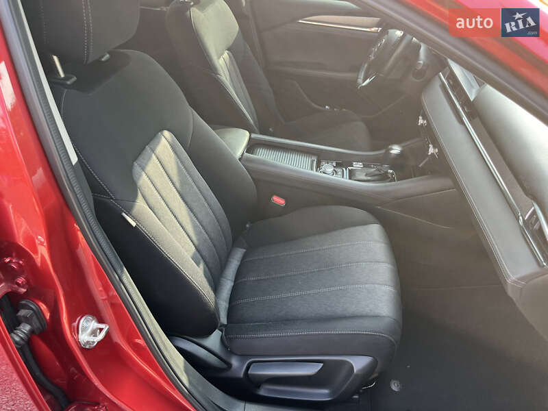 Седан Mazda 6 2019 в Новомосковске