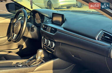 Седан Mazda 6 2016 в 