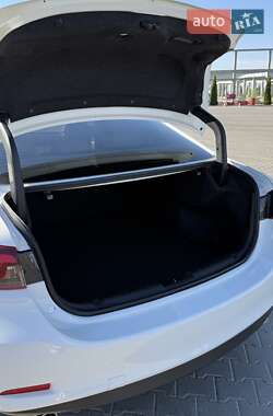 Седан Mazda 6 2015 в 