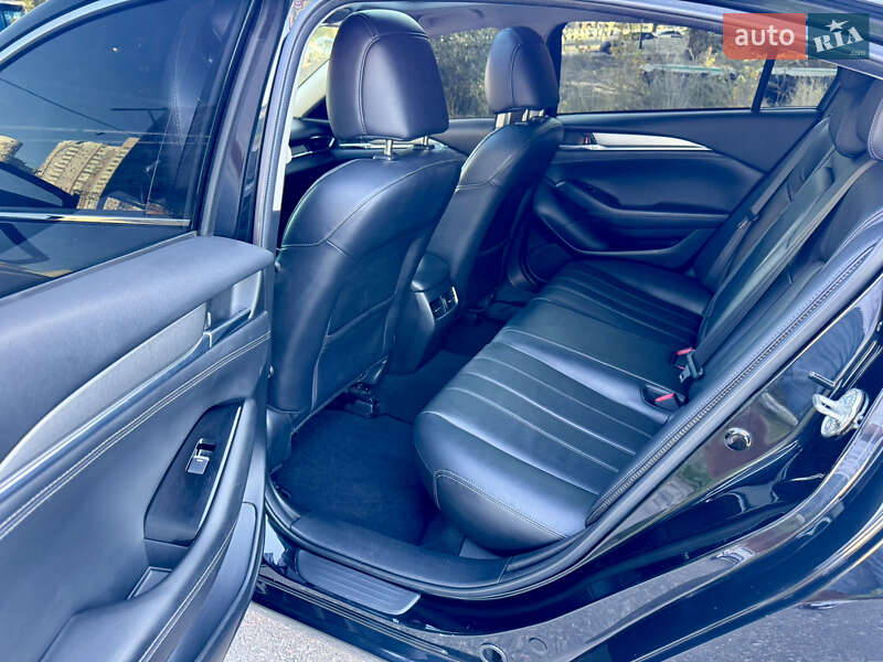 Седан Mazda 6 2018 в Киеве
