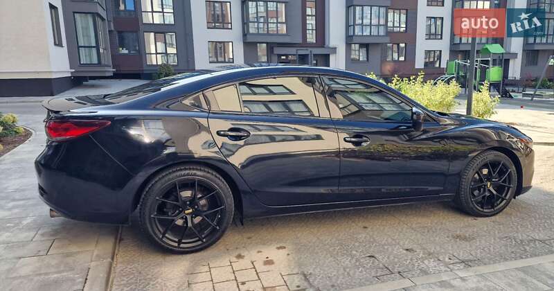 Седан Mazda 6 2015 в Винниках
