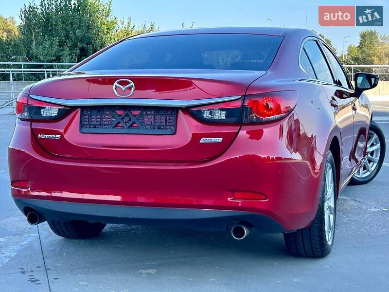 Седан Mazda 6 2016 в Киеве