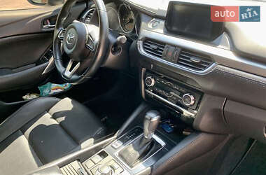 Седан Mazda 6 2017 в 