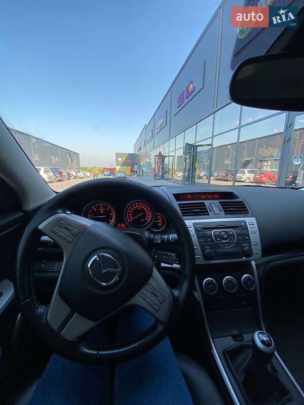 Седан Mazda 6 2008 в Буске