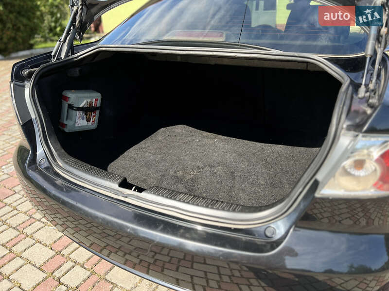 Седан Mazda 6 2006 в Мостиске