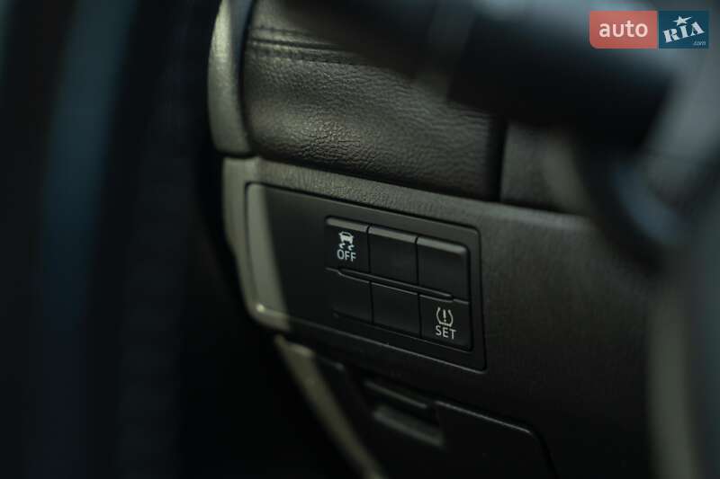 Седан Mazda 6 2017 в Черновцах