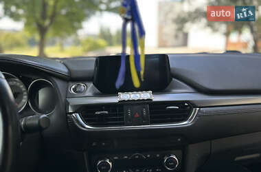 Седан Mazda 6 2016 в 