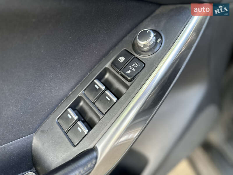 Седан Mazda 6 2016 в Ровно фото 34 Седан Mazda 6 2016 в Ровно