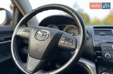 Седан Mazda 6 2010 в 