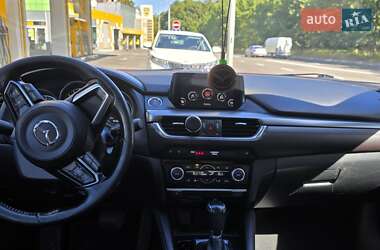 Седан Mazda 6 2016 в 