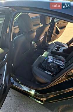 Седан Mazda 6 2013 в 